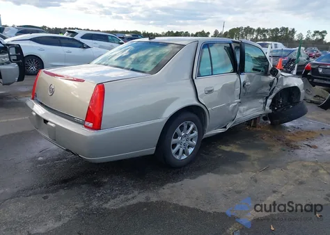 2008 Cadillac Dts 1Sa z USA, uszkodzony, nr VIN 1G6KD57Y58U210865